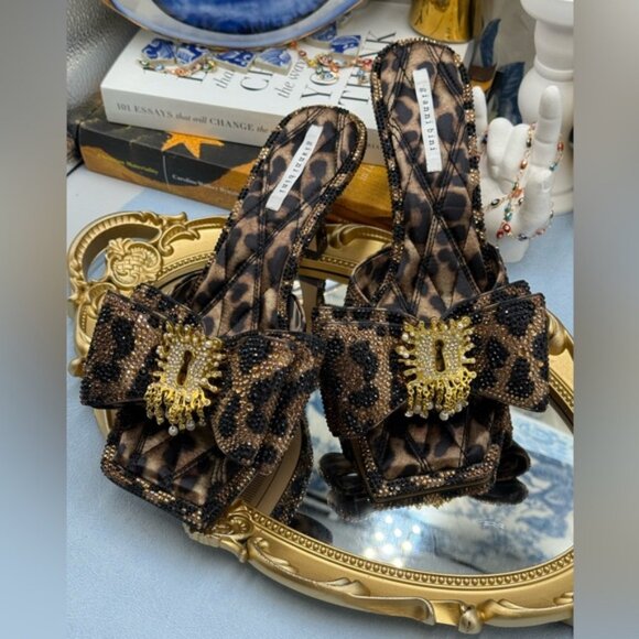 🆕 GIANNI BINI 🧿NWOB PeekaTwo Leopard Print Crystal Keyhole Ornament Sandal Sz8 - Picture 7 of 15